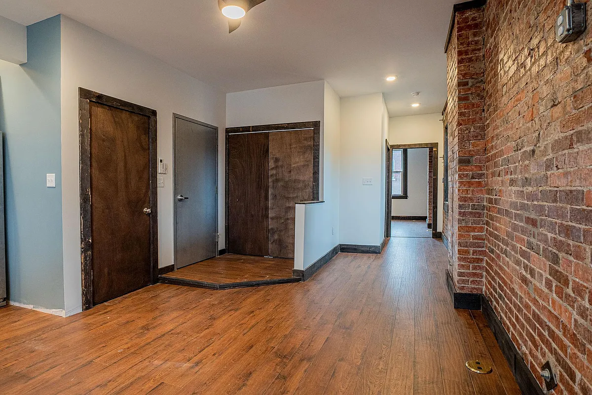 Building Photo - 3101 Brereton St #1