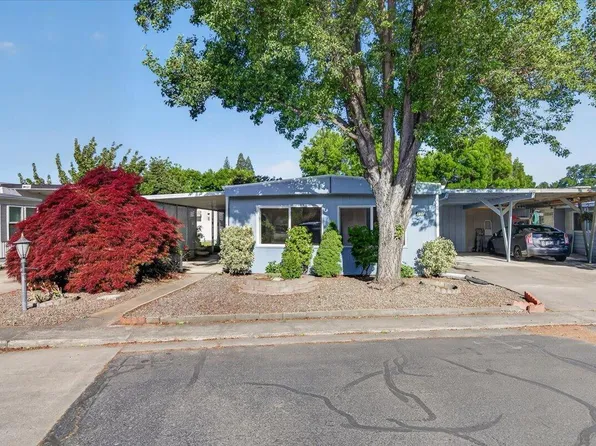 2252 Table Rock Rd Space 100, Medford, OR 97501