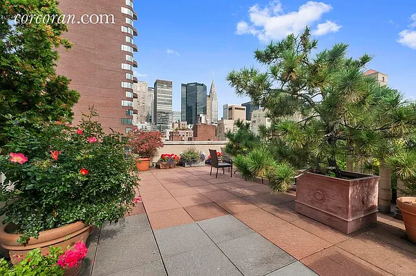 Sold by Corcoran | media 17