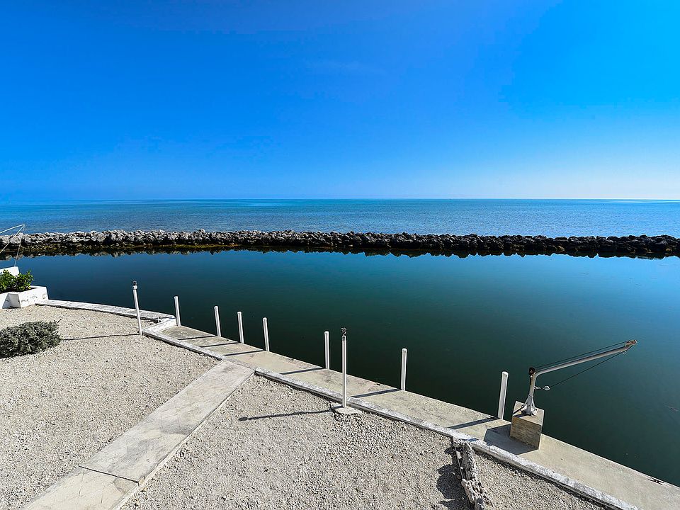1st image of 204 Plantation Shores Dr