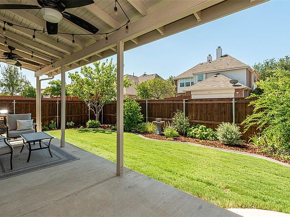 3rd image of 11241 La Grange Dr