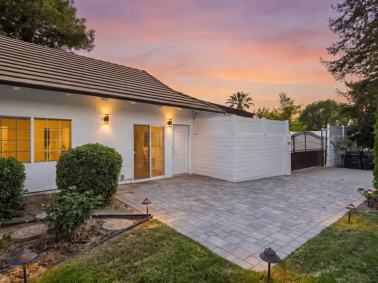 10327 Vanalden Ave — Photo 1