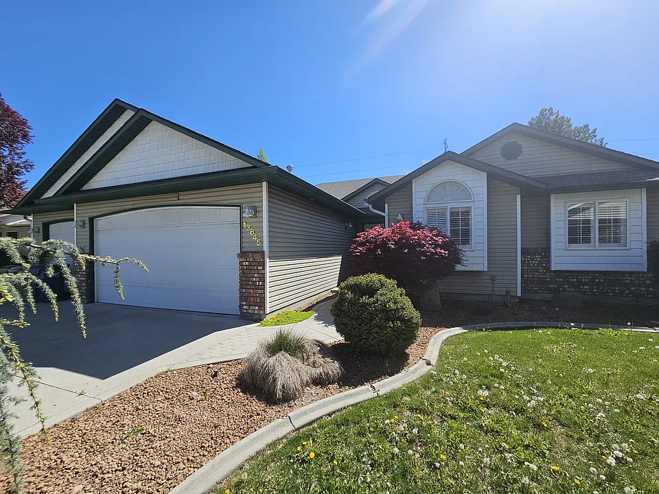 13845 W Hartford Dr