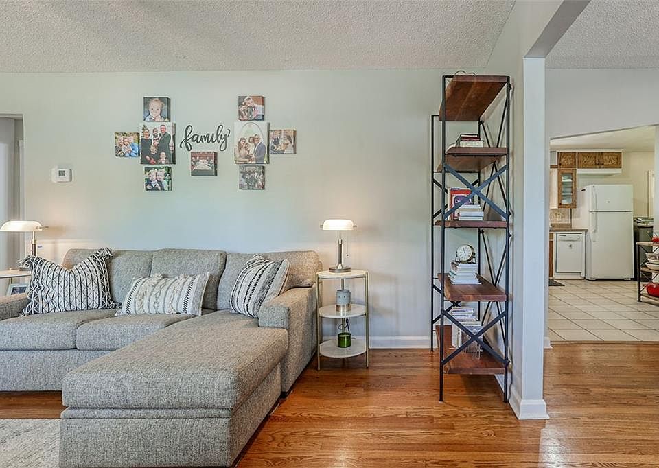 5732 Northern Ave, Raytown, MO 64133 Zillow