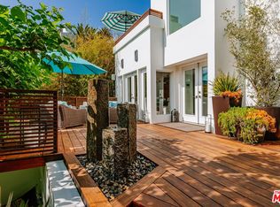 354 Mesa Rd, Santa Monica, CA 90402