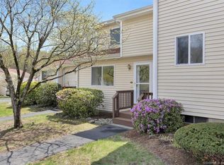 31 Stone Pond Rd #31, Tolland, CT 06084