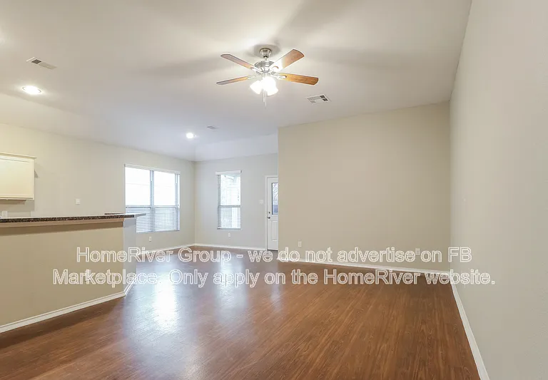 11427 Ryan Ct — Photo 4