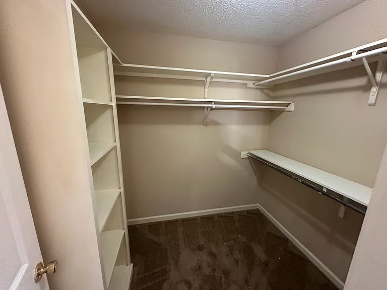 2787 Lanthorn Dr — Photo 13