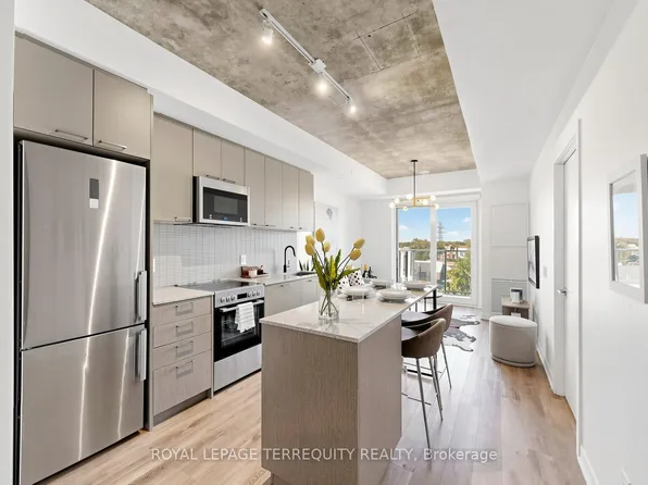 1808 Saint Clair Ave W #417, Toronto, ON M6N 1J5