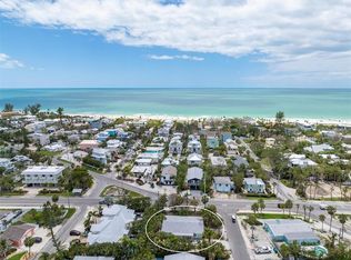 8105 Gulf Dr, Bradenton Beach, FL 34217
