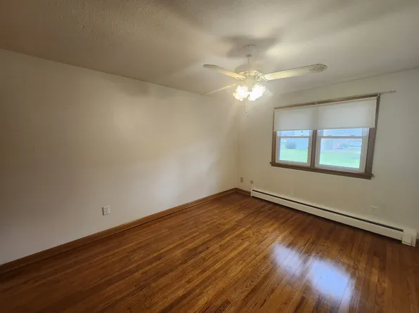 2224 Tennyson St NW, Massillon, OH 44646