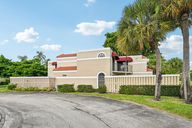 Village Dr-S1008-001.jpg