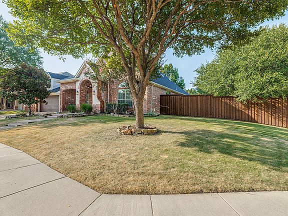 5th image of 5203 Cree Dr