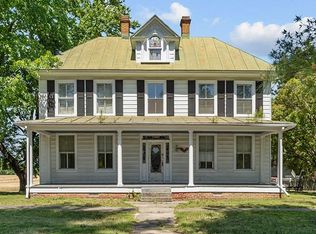 17539 Richmond Rd, Callao, VA 22435