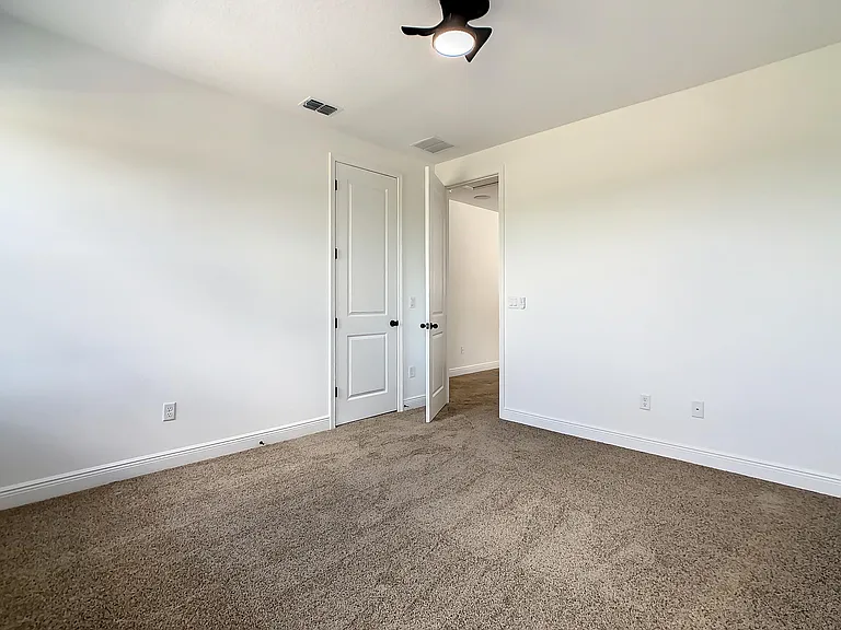 15707 Vetta Dr — Photo 22