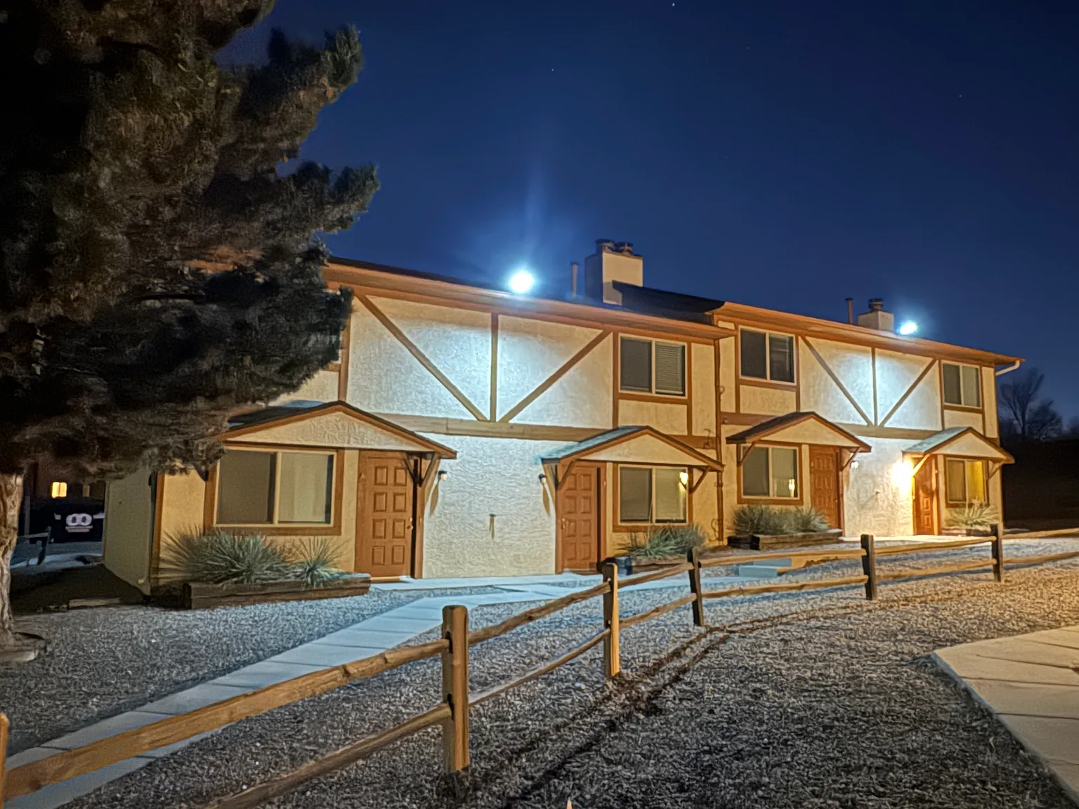 Mineola Pl, Colorado Springs — Photo 1