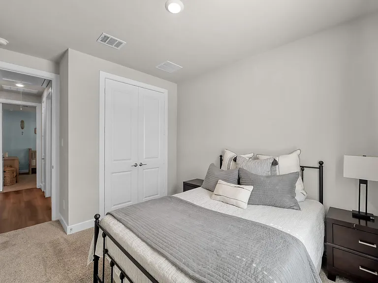 1123 Five T Ln — Photo 33