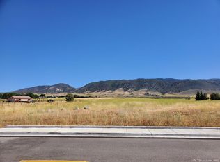 18812 Cherry Ln, Tehachapi, CA 93561