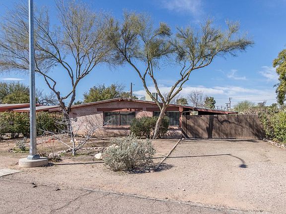 Front Yard in Winter