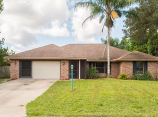 559 N Goodrich Dr, Deltona, FL 32725