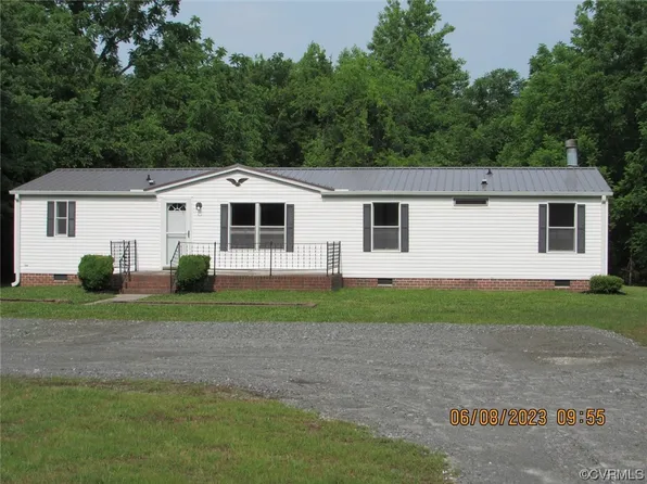 3498 Old Shore Rd, Blackstone, VA 23824