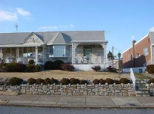 8938 Leonard St, Philadelphia, PA 19152