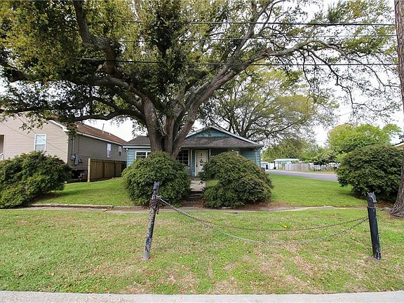 2nd image of 3223 Connecticut Ave