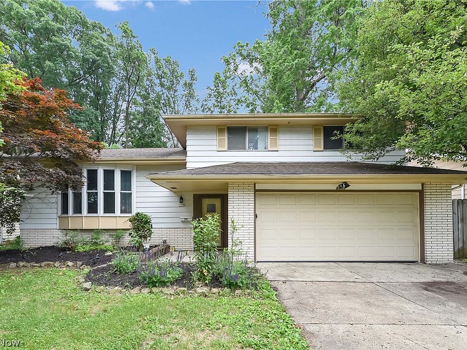 1st image of 2001 Oaklawn Dr