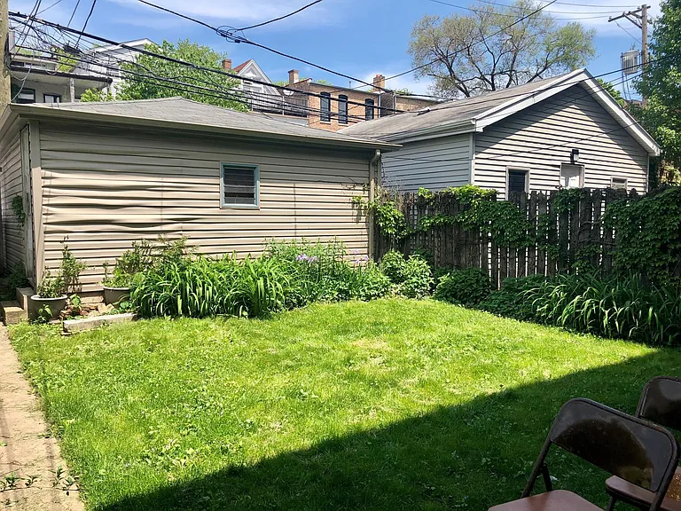 1032 W George St #2 — Photo 11