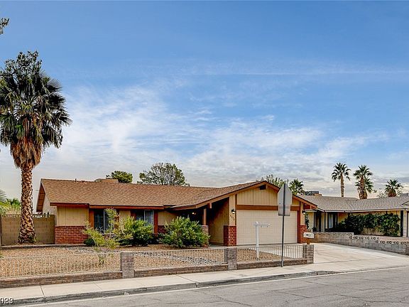 3rd image of 4230 Carolyn Dr
