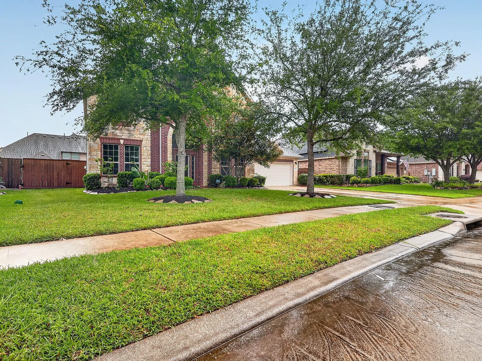 4 bed, 3.5 bath, 3308 sqft, $3,800 — Photo 4