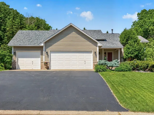 3398 Rolling Hills Dr, Eagan, MN 55121