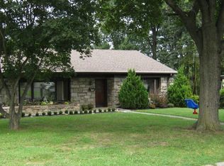 206 Brookthorpe Cir, Broomall, PA 19008