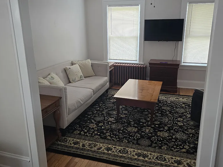 224 S Allen St — Photo 44