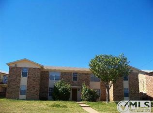 8027 Cambridge Cir, White Settlement, TX 76108