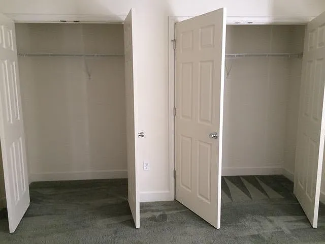 2951 SW 35th Pl — Photo 18