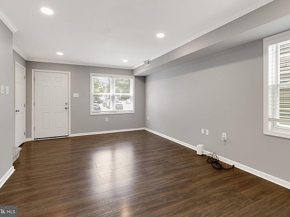 5th image of 1719 Ridge Ave