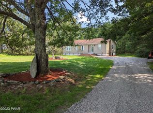 82 Stony Rd, Lake Huntington, NY 12752