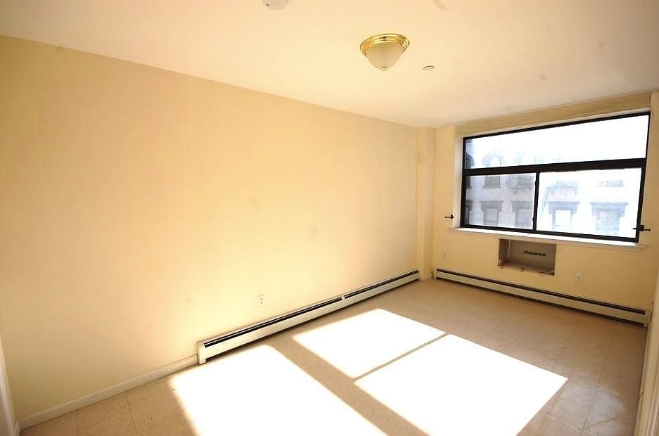 1st image of 300 Broome St #4A