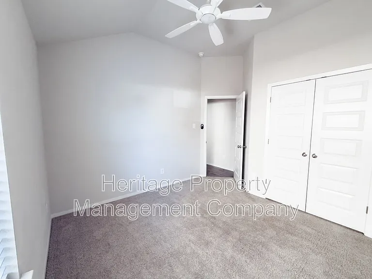139 Lyndon Dr — Photo 18