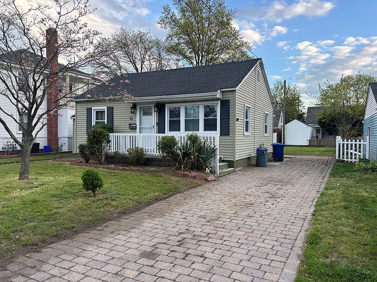 63 E Decatur Ave — Photo 3