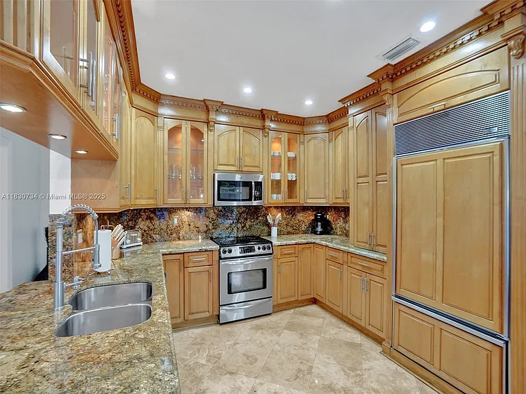 12401 SW 77th St — Photo 41