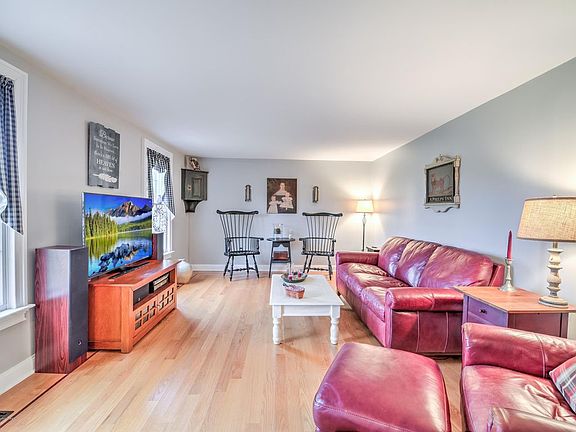 3rd image of 59 Baird Rd