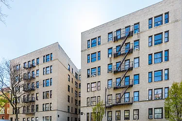 55 Payson Avenue in Inwood