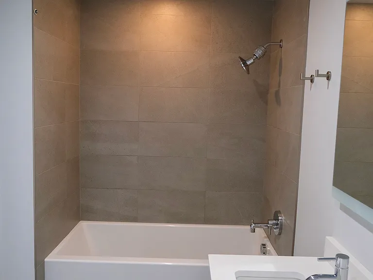 1300 N Ogden St #202 — Photo 21