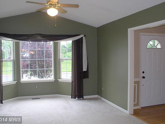 4th image of 113 Jackson Dr