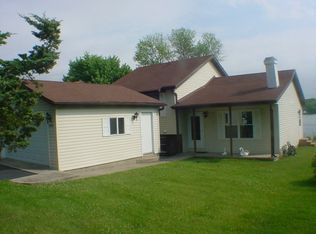 1666 Candlewick Dr SW, Poplar Grove, IL 61065