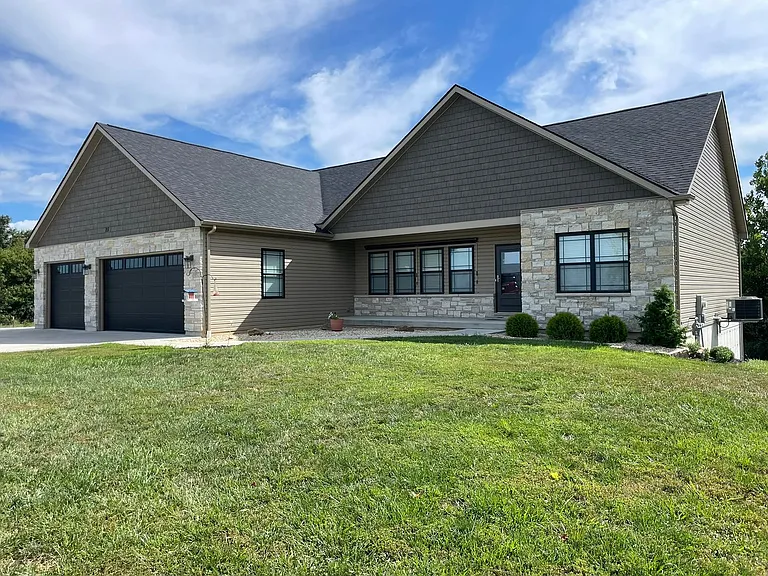 25 Gregory Michael Ln — Photo 2