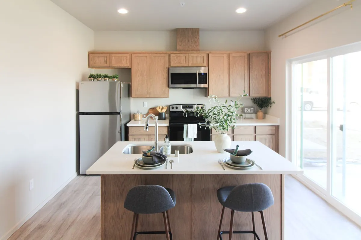 Building Photo - SANDHILL APARTMENTS