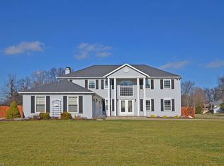 28720 Woodmill Dr, Westlake, OH 44145